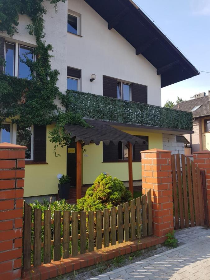 Goscinna Hacjenda Radwanice Exterior foto